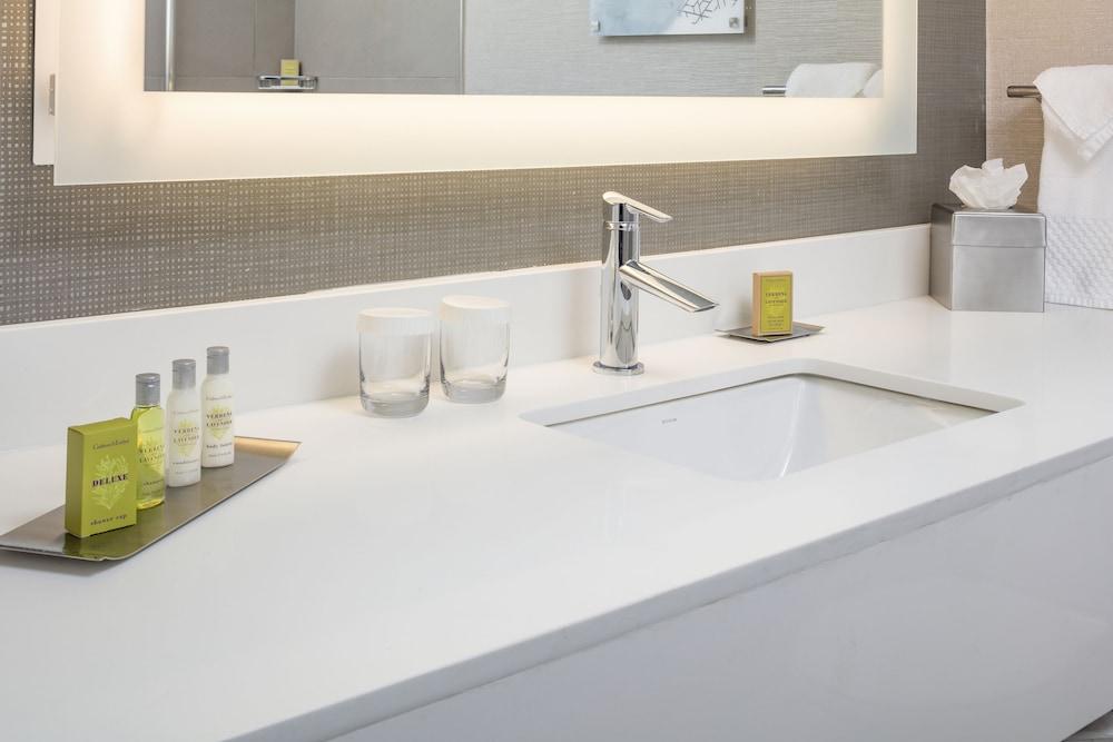 Doubletree By Hilton Boston Logan Airport Chelsea Ξενοδοχείο Εξωτερικό φωτογραφία