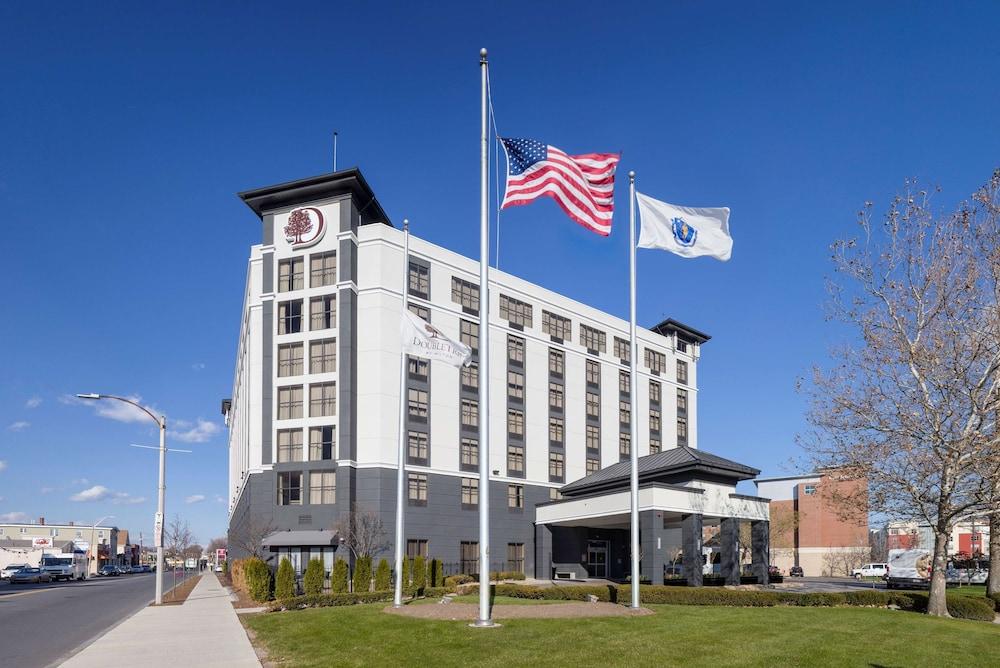 Doubletree By Hilton Boston Logan Airport Chelsea Ξενοδοχείο Εξωτερικό φωτογραφία
