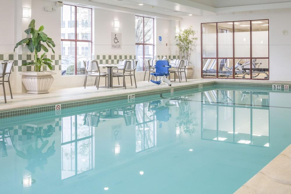 Doubletree By Hilton Boston Logan Airport Chelsea Ξενοδοχείο Εξωτερικό φωτογραφία